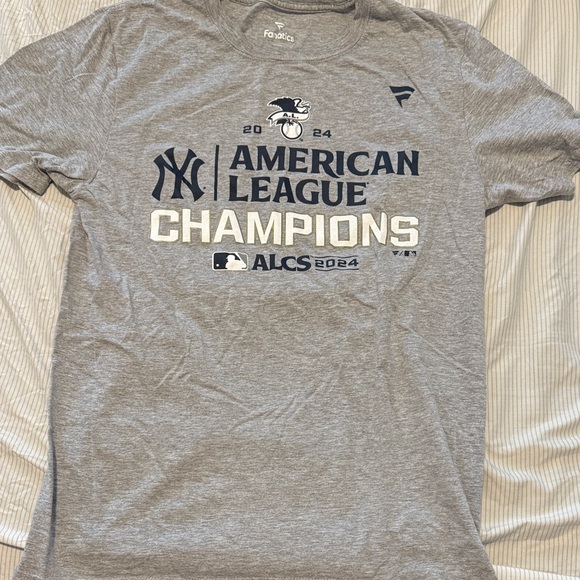 Fanatics Other - Fanatics Gray New York Yankees American League Champions T-Shirt